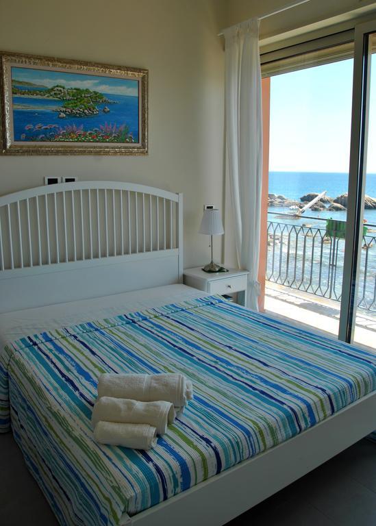 Appartamento Taorminaxos Wonderful Seaview Giardini Naxos Esterno foto