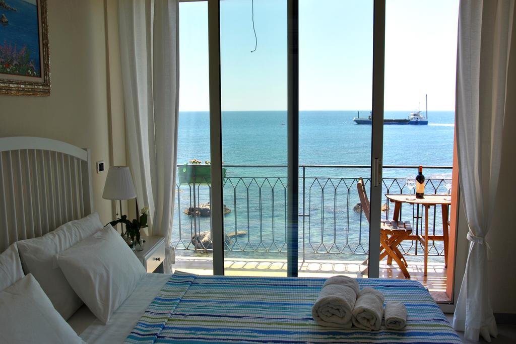 Appartamento Taorminaxos Wonderful Seaview Giardini Naxos Esterno foto